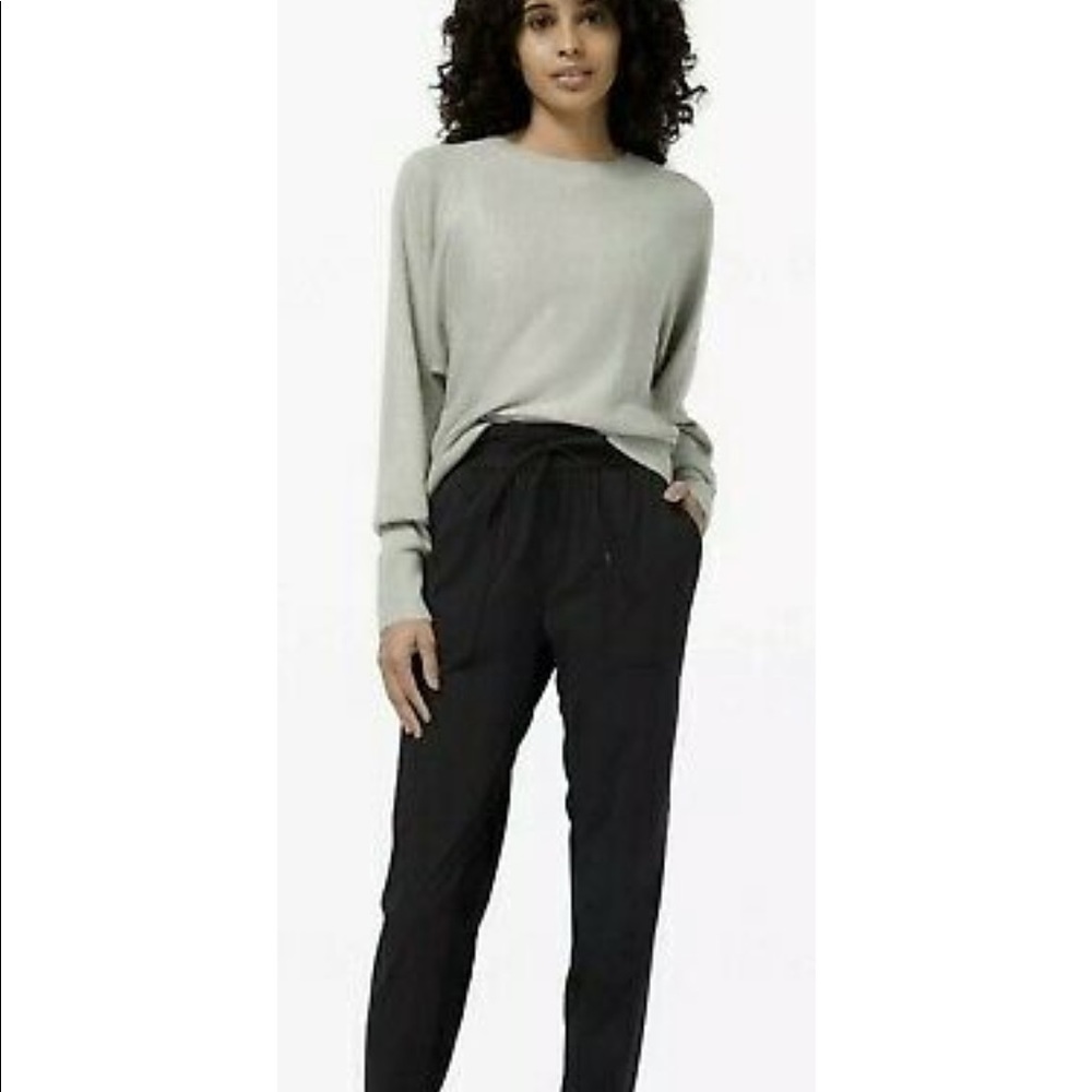 Lululemon Cashlu Sweater pullover  sz 4